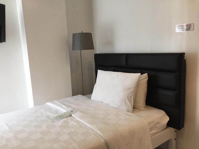 Tely's Bed & Breakfast image