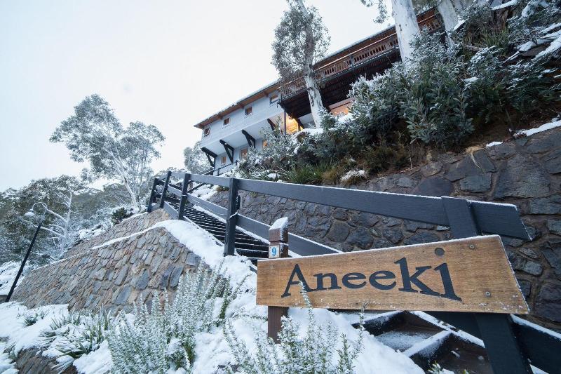 Aneeki Ski Lodge image