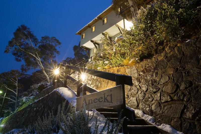 Aneeki Ski Lodge image