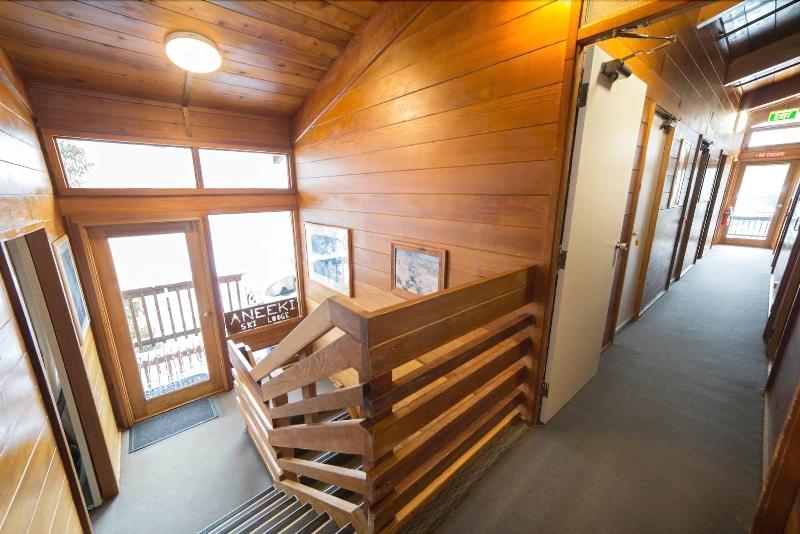 Aneeki Ski Lodge image