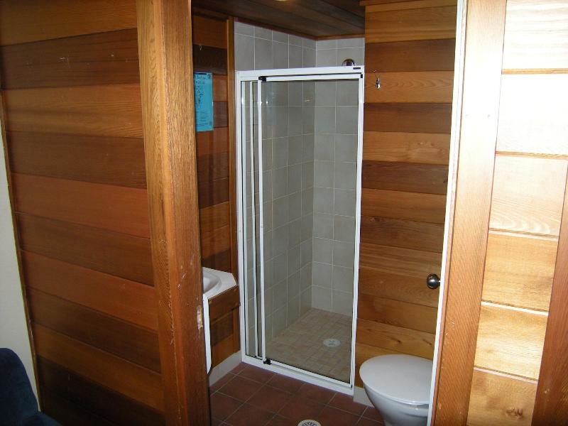 Aneeki Ski Lodge image