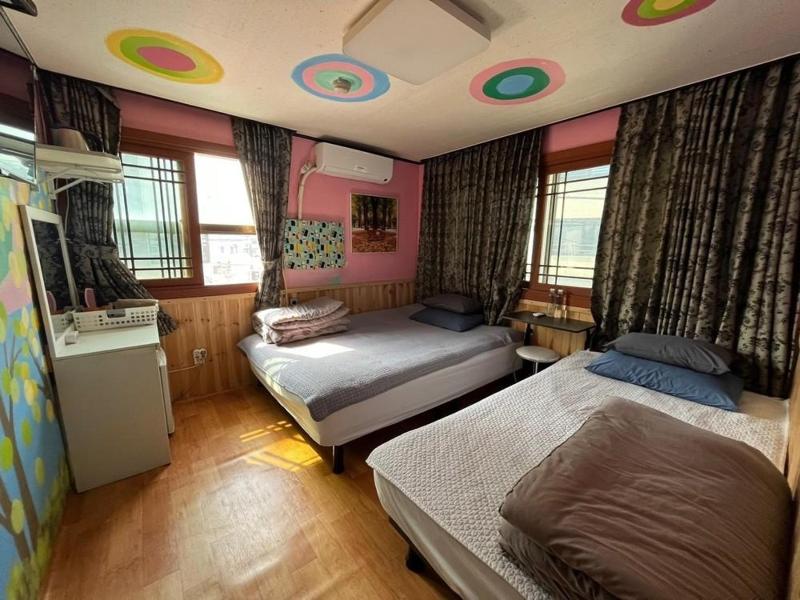 Gudeok Guest House - Hostel — photo 14