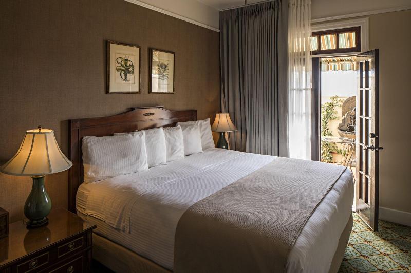 Hotel El Capitan image