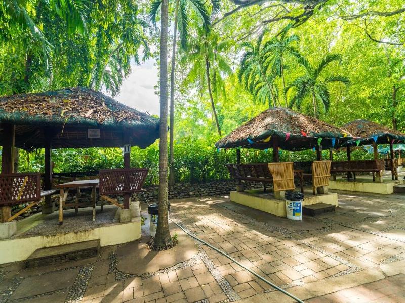 Lisland Rainforest Resort