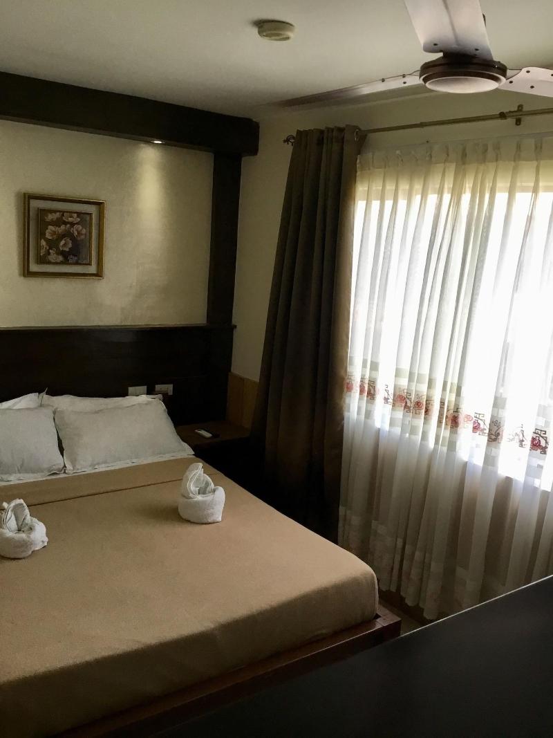 Delle Suites image
