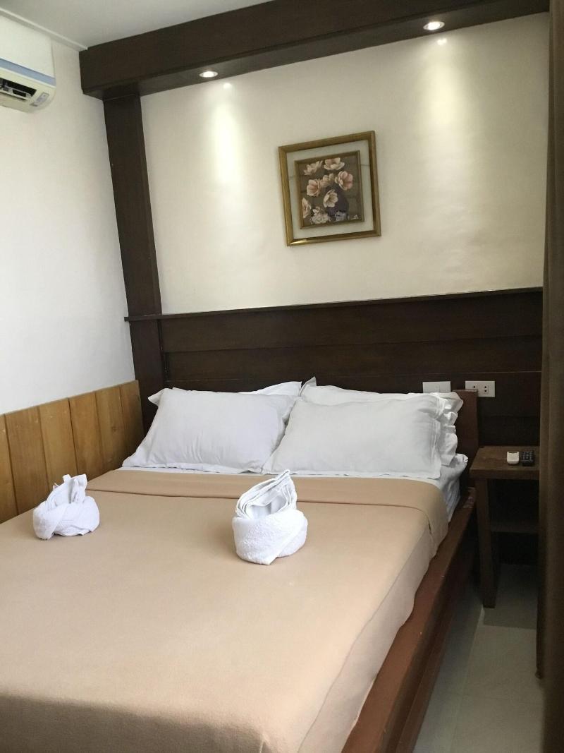 Delle Suites image