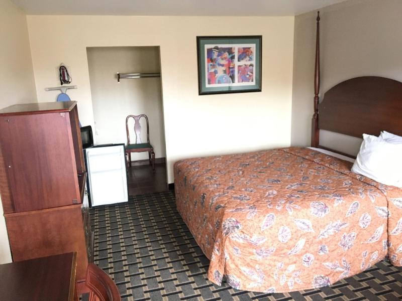 Inn At Mexia image
