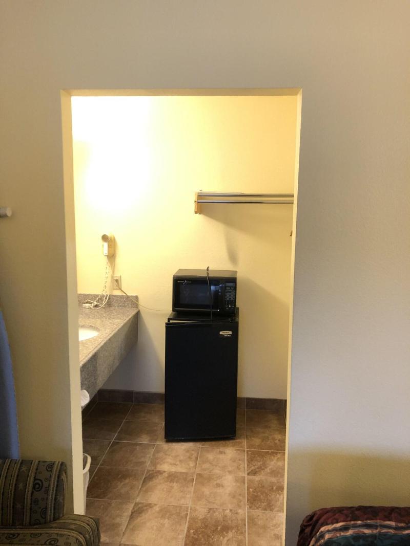 Inn At Mexia image