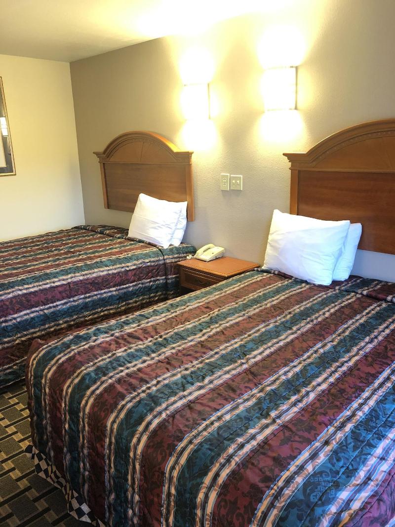Inn At Mexia image