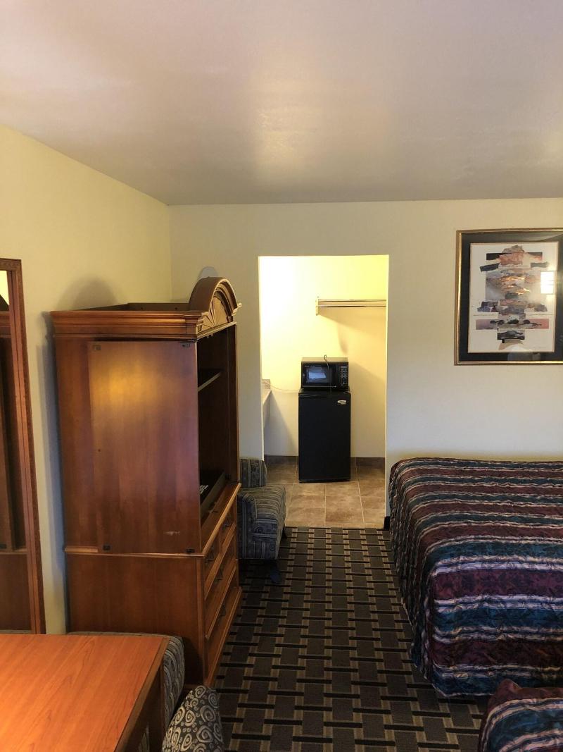Inn At Mexia image