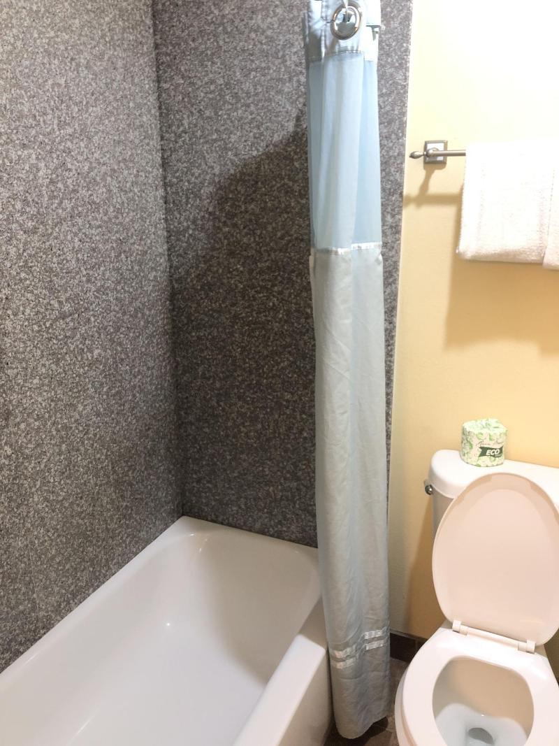 Inn At Mexia image