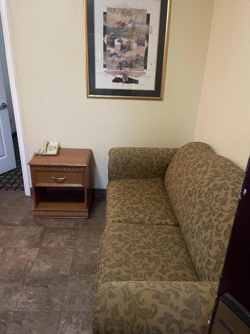 Inn At Mexia image