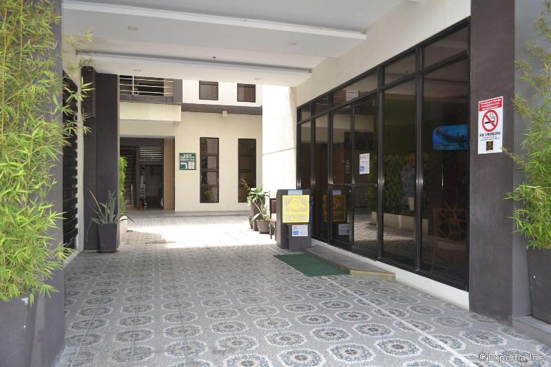 Columbus Plaza Hotel image