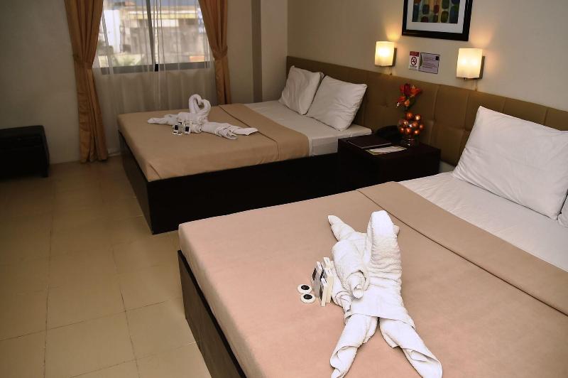 Columbus Plaza Hotel image