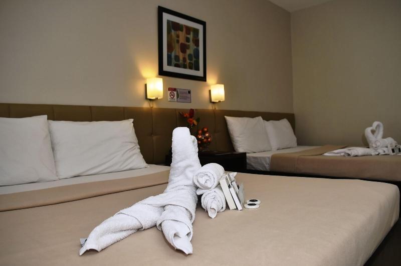 Columbus Plaza Hotel image