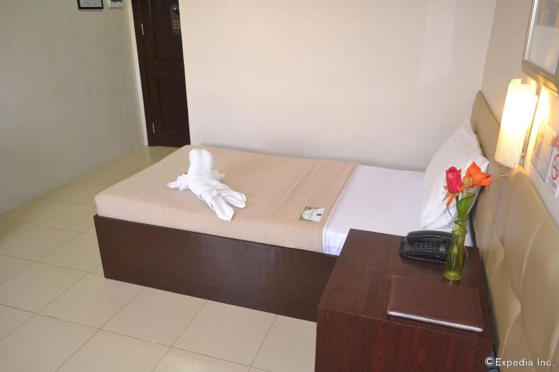 Columbus Plaza Hotel image