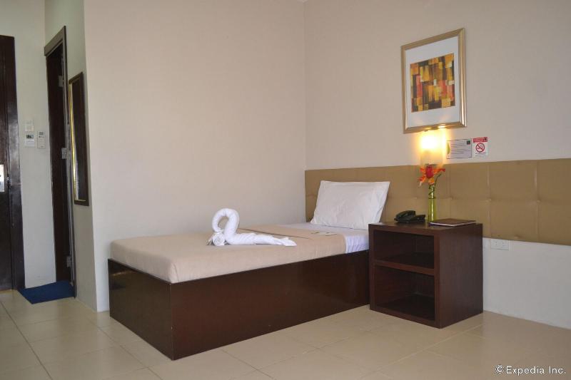 Columbus Plaza Hotel image