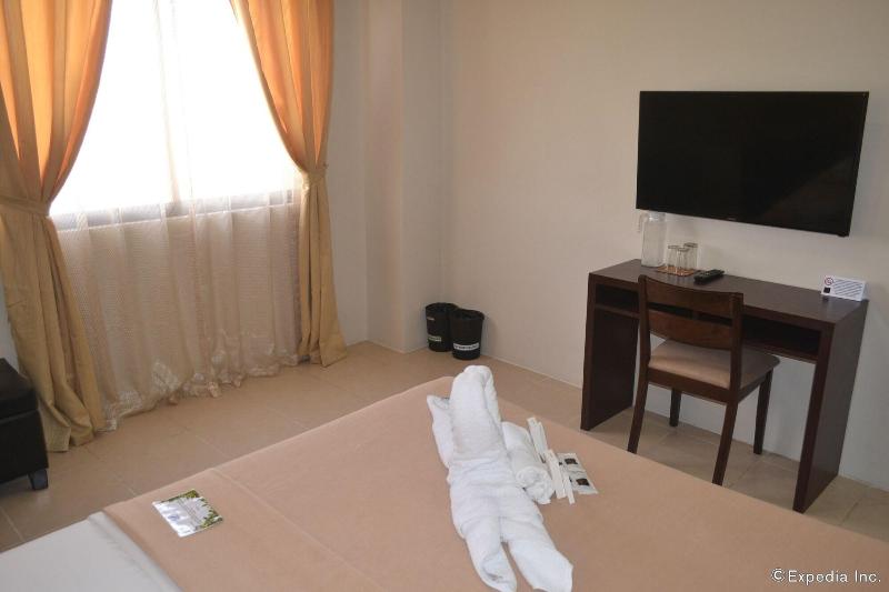 Columbus Plaza Hotel image
