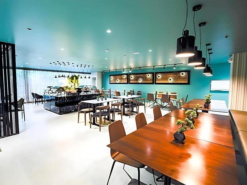 Avior Hotel image