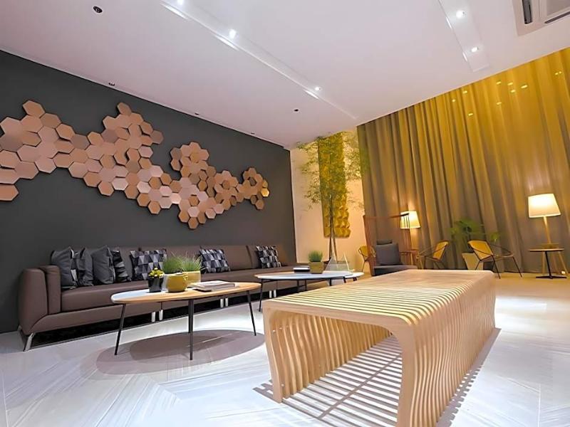Avior Hotel image