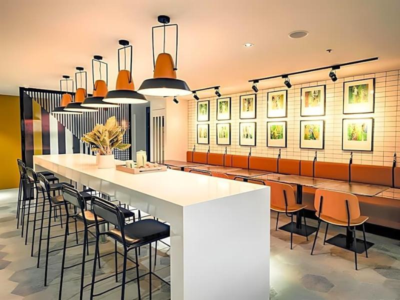Avior Hotel image