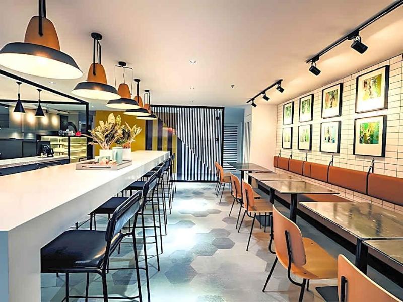 Avior Hotel image