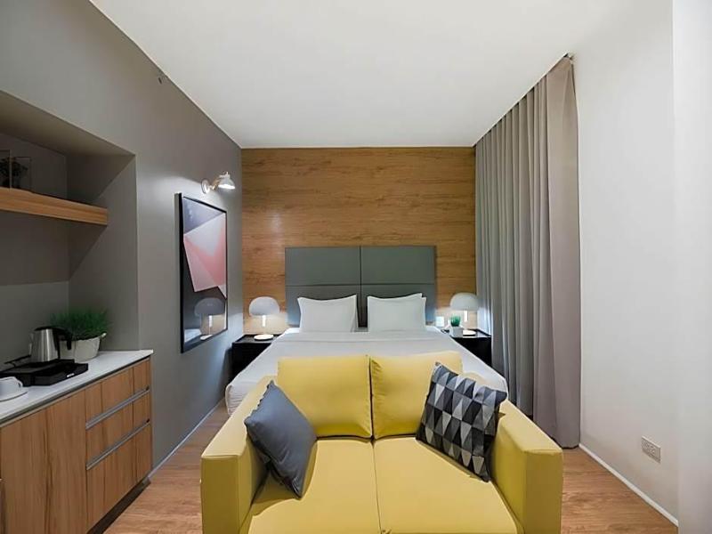 Avior Hotel image