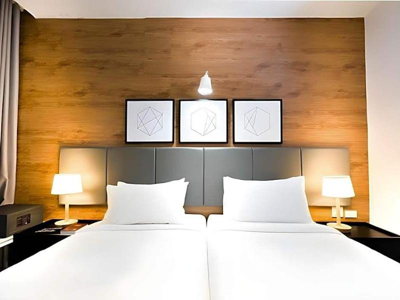 Avior Hotel image