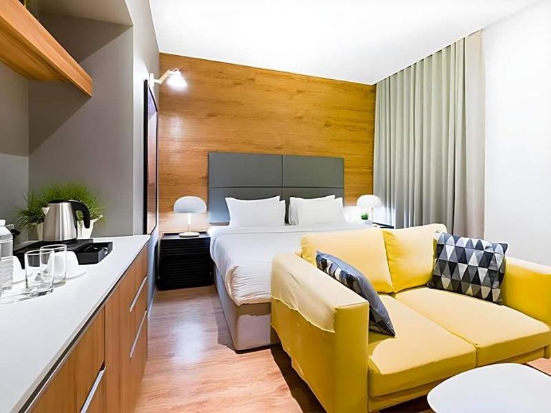 Avior Hotel image