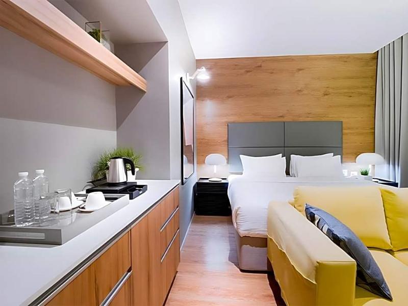 Avior Hotel image