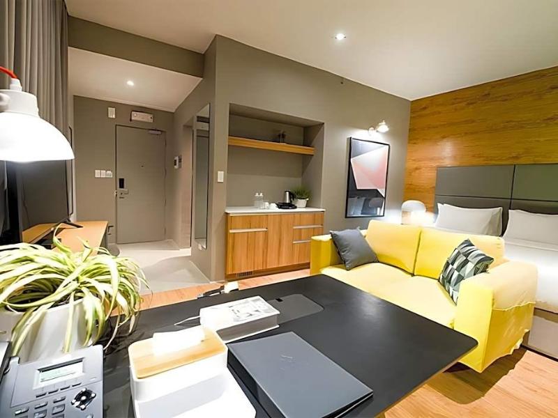 Avior Hotel image