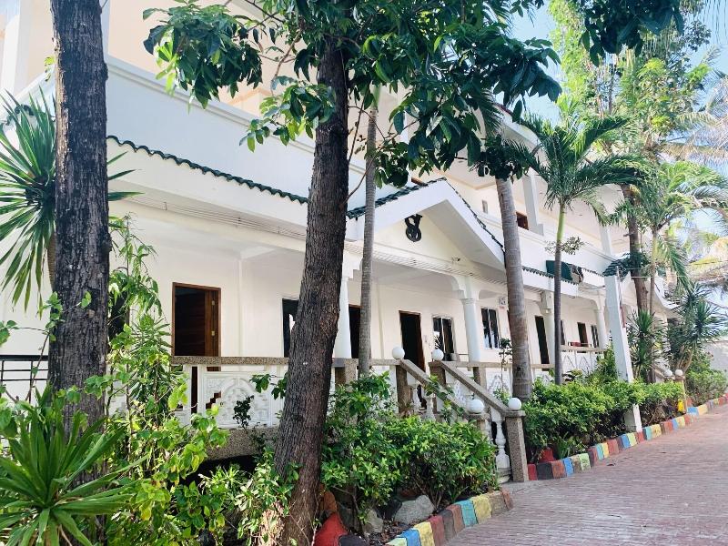 Villa Soledad Beach Resort image