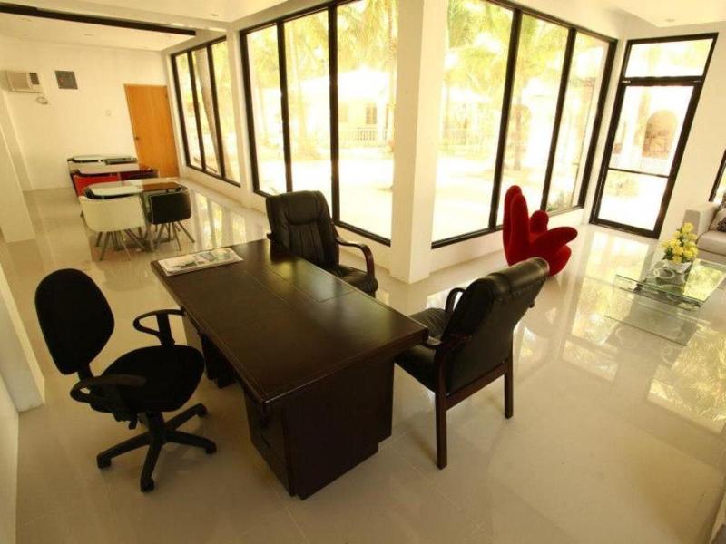 Villa Soledad Beach Resort image
