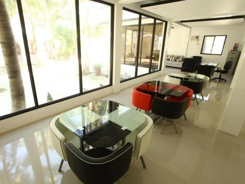 Villa Soledad Beach Resort image