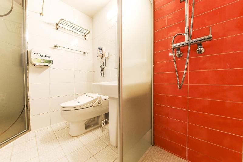 Q Hotel image