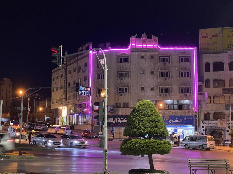Sara Crown Hotel image