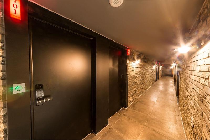 Hotel U