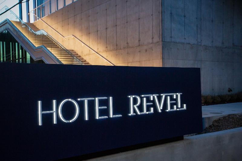 Hotel Revel image