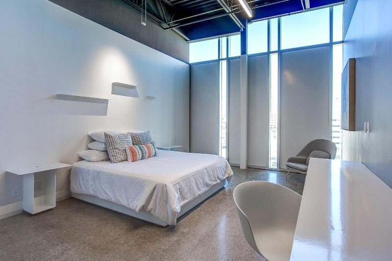Hotel Revel image