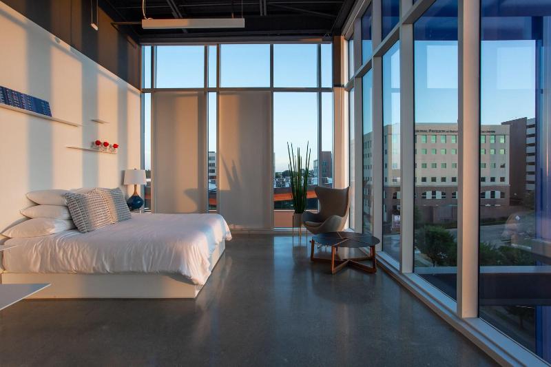 Hotel Revel image
