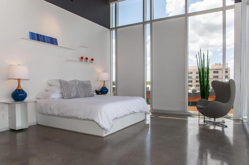 Hotel Revel image