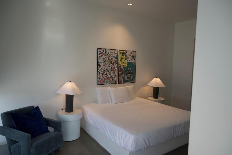 Hotel Revel image