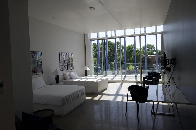Hotel Revel image