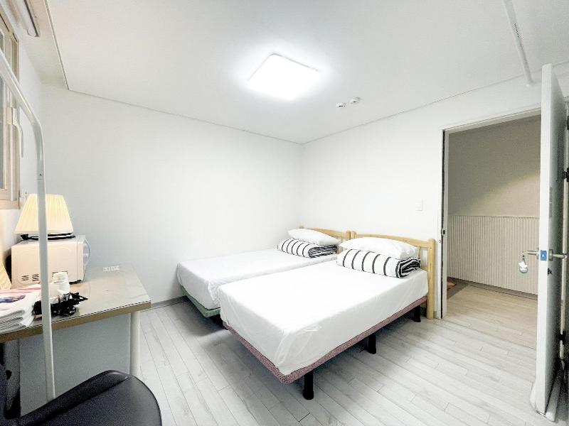 Airport Guesthouse Ko-In image