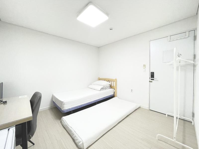 Airport Guesthouse Ko-In image