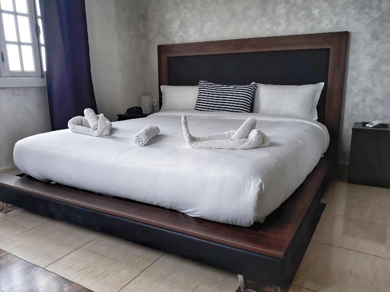 Amwaj Hotel image
