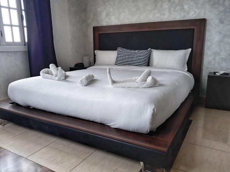 Amwaj Hotel image