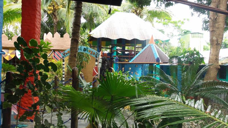 Takatuka Beach Resort image