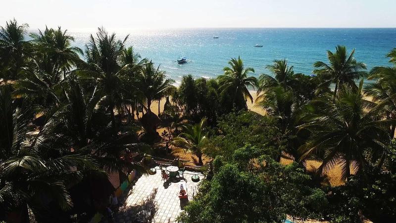 Takatuka Beach Resort image