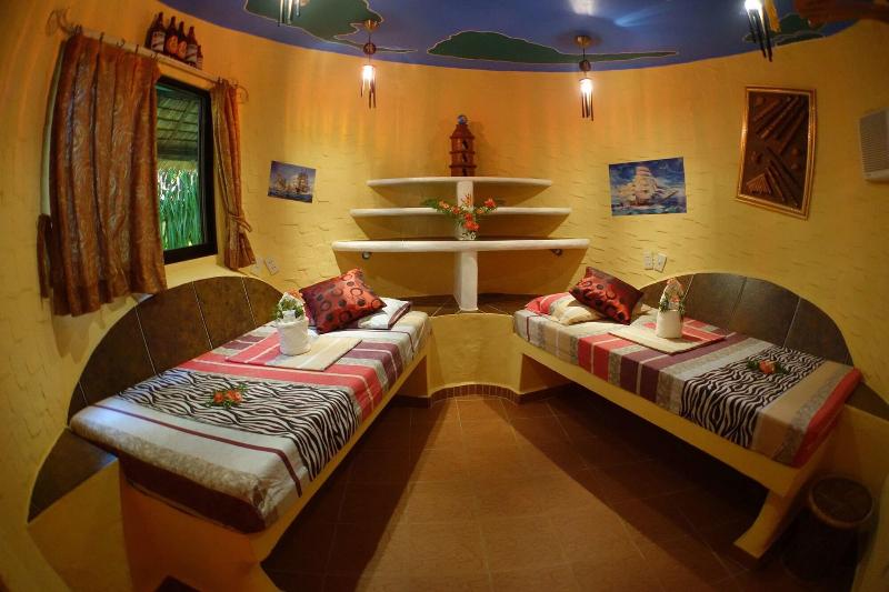 Takatuka Beach Resort image
